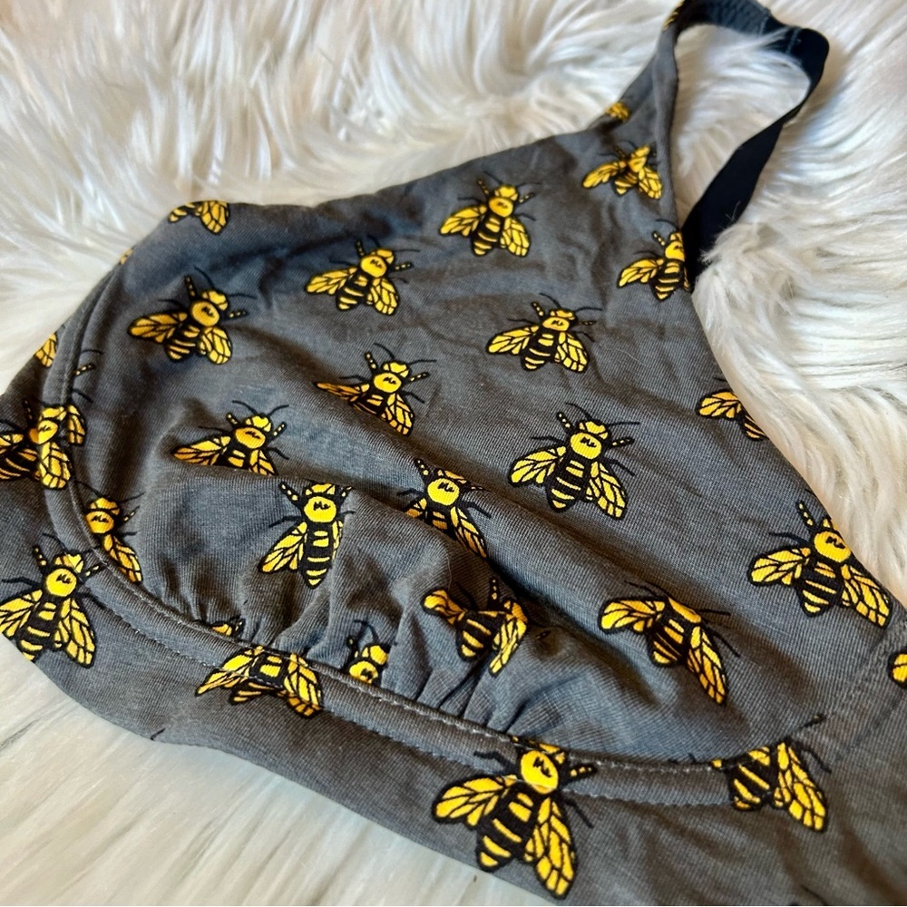 Me Undies - UltraModal™ FeelFree Longline‎ Bralette - Grey Bees - Picture 2 of 5